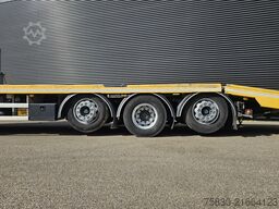 Iveco AD320S42 8x2 / WINCH / RETARDER