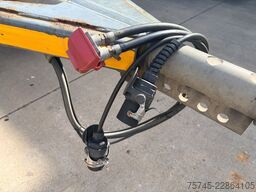 KRONE BDF 3 ACHSEN / LIFTACHSE / ALCOA / 1. HD