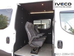 IVECO Daily 35C21A8V 6-Sitzer, Klima, LED, ACC, AHK