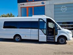 MERCEDES-BENZ 2 x 517 Lord Comfort XXL Lagerfahrzeug 23 SS