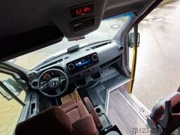 MERCEDES-BENZ 2 x 517 Lord Comfort XXL Lagerfahrzeug 23 SS