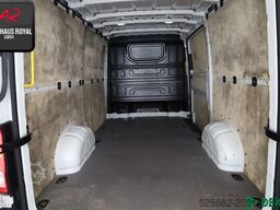 Volkswagen Crafter 2.0 TDI 30 KASTEN KAMERA,KLIMA,DAB,AHK