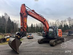 Hitachi ZX225USRLC-6 crawler excavator with Rototilt, 2 bu