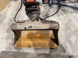 Kubota KX101-3 Mini Excavator w/ Bucket and Grab