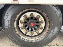 Wiese Mega Schiebeplane mit Dhollandia Rampe 9t