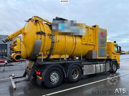 Volvo FM 6x2 supersuction w/ Disab body 1 owner car