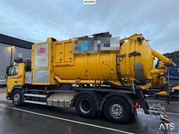Volvo FM 6x2 supersuction w/ Disab body 1 owner car