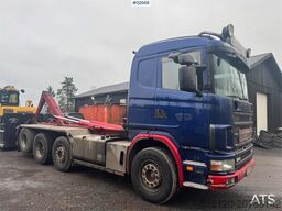 Scania R164 580 8x2 tridem hook truck