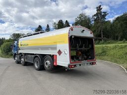 Volvo FM-420 8x2R 2-Kammer / Swiss-Vehicle