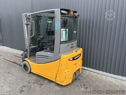 Jungheinrich EFG220