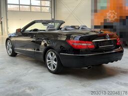 MERCEDES-BENZ E 220 CDI Cabrio BlueEfficiency