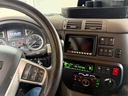 DAF CF 320 CF320.18    4 tons laadklep. 1 KANT SCHU...