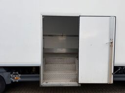 MERCEDES-BENZ Atego 821 L Kühlkoffer/ThermoKing V500/Klima