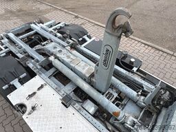 FUSO Canter 7C18 Unsinn Abrollkipper mit Container!
