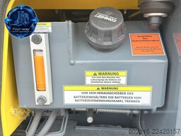 Combilift C4000ET TRIPLEX 6350 WIDE FORK POSITIONE