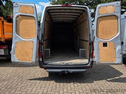 MERCEDES-BENZ 317 CDI Sprinter Lang & Hoch Maxi AHK in Silber