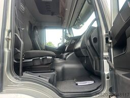 Iveco Trakker 500 10X4  KIPPER/TIPPER./PIET RUIZEVELD...