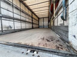 MAN TGX 26.480 mit Ladebordwand