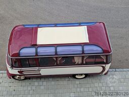 MERCEDES-BENZ Vorgänger Sprinter O 319 Samba mit Faltdach AC