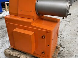 OLIVER & BATLLE HM-15