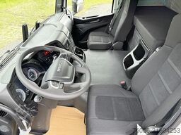 Iveco T-Way AT380T47WH AT Flatbed Truck (10 units)