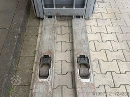 Still EXV12i   Initialhub