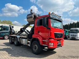 MAN 32.400 Abroller +HMF Kran +Greifer +Lenkachse