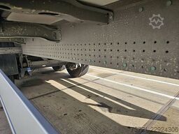 SCHMITZ SCB*S3B ALCOA'S LIFT AXLE LIKE NEW