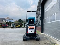 BOBCAT E10z minigraver NIEUW incl CW05 wissel + 3 bakken