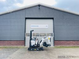 BOBCAT E10z minigraver NIEUW incl CW05 wissel + 3 bakken