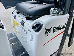BOBCAT E10z minigraver NIEUW incl CW05 wissel + 3 bakken