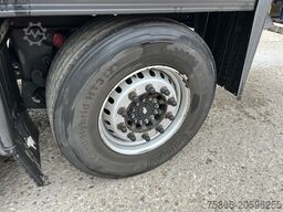Schmitz Cargobull SCB S3B / Box Trailer / 2x Liftaxle / APK TUV 0...