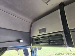 RENAULT T 520