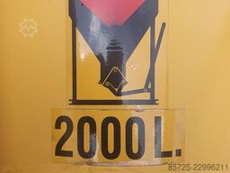 Beton kubel 2000 liter