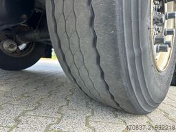 VOLVO FM 380 / Schmitz / 3 Kammer / Carrier ICELAND