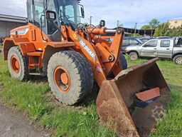 Doosan DL200