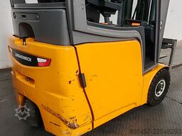 Jungheinrich EFG 215 4.8m/ 1826mh