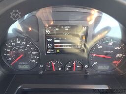 IVECO AD260X40Y/PS HR ON*Rechtslenker*