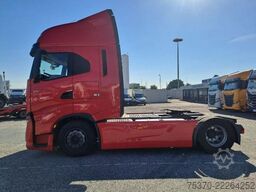 IVECO S-WAY AS440S48