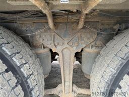 MAN TGX 33.680 Hooklift Truck with Palift Hook