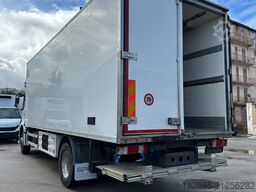 Mercedes-Benz Axor 1833