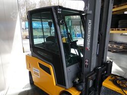 Jungheinrich EFG 320 Li