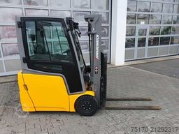 Jungheinrich EFG 215 / Triplex: 4.25m! / SS / 4.297h!