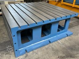 GERD WOLFF 1500 x 1500 x 800mm