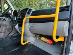MERCEDES-BENZ Sprinter 314 BlueTEC 9 Sitze Rollstuhllift Klima