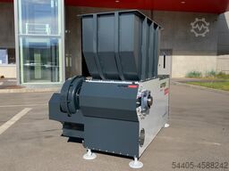 UMP TECHNIKA VVS-600 Shredder