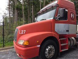 Volvo NH 12.460