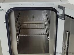Binder ED23 Heating and Drying Oven
