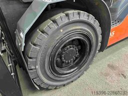 Toyota 40-8FD50N - TRIPLEX 5,5 m