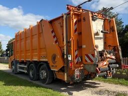 Mercedes-Benz Econic 26330